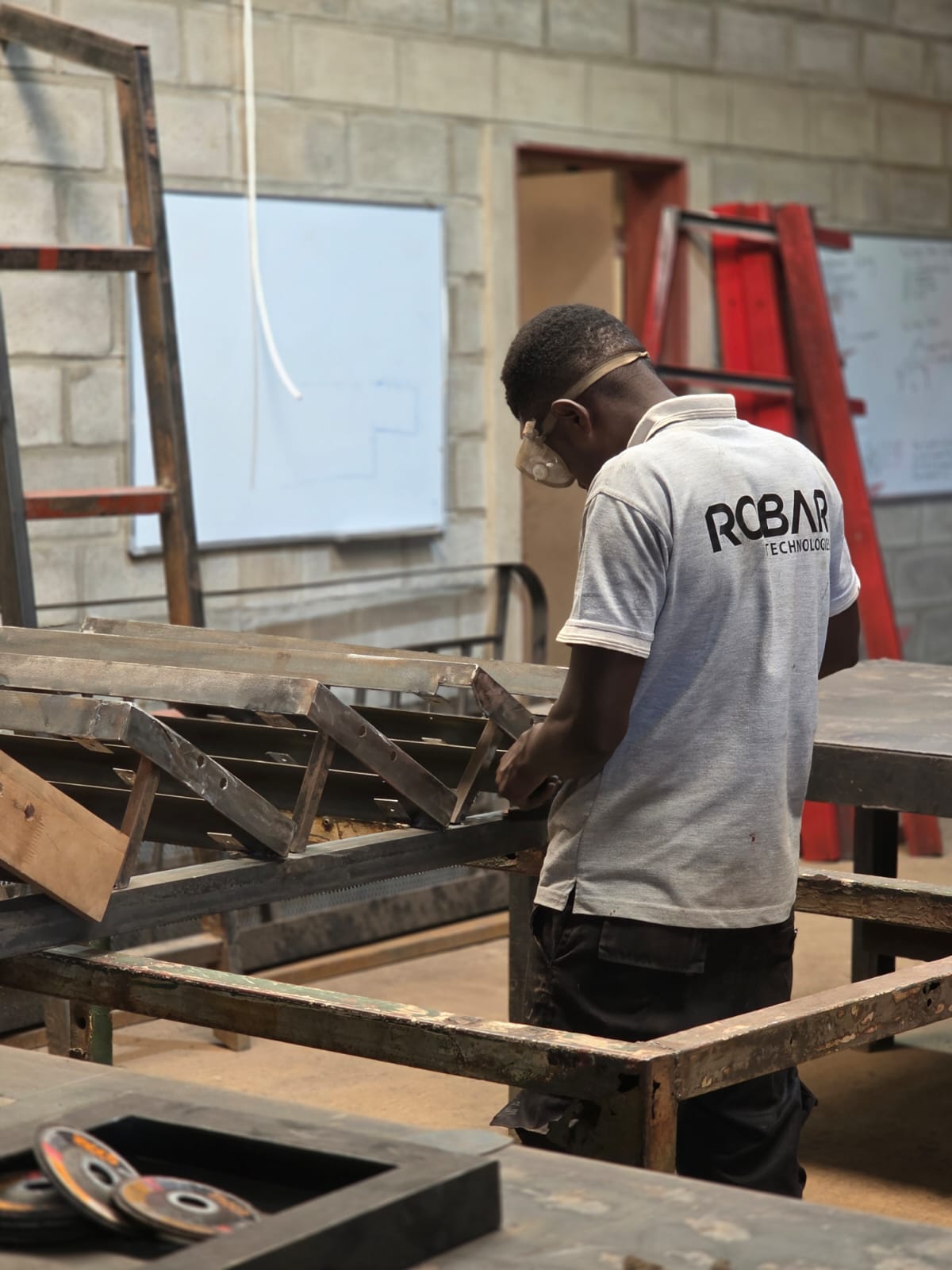 Robar Technologies fabricator assembling a structural steel truss